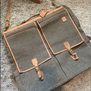 Perfect condition HARTMANN tweed garment bag.
